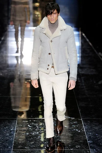 Look 31